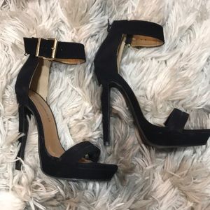 **1DAYSALE** Republic LA Black heels with strap